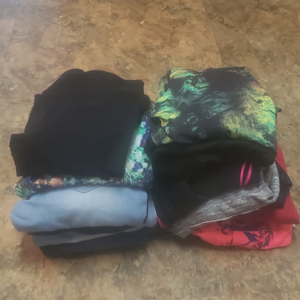 Trade bundle for my friend latasha 💕♥️